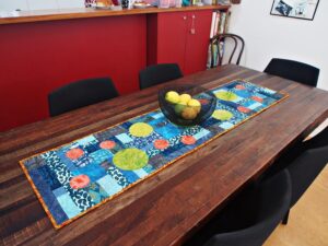 Twirl Table Runner pattern